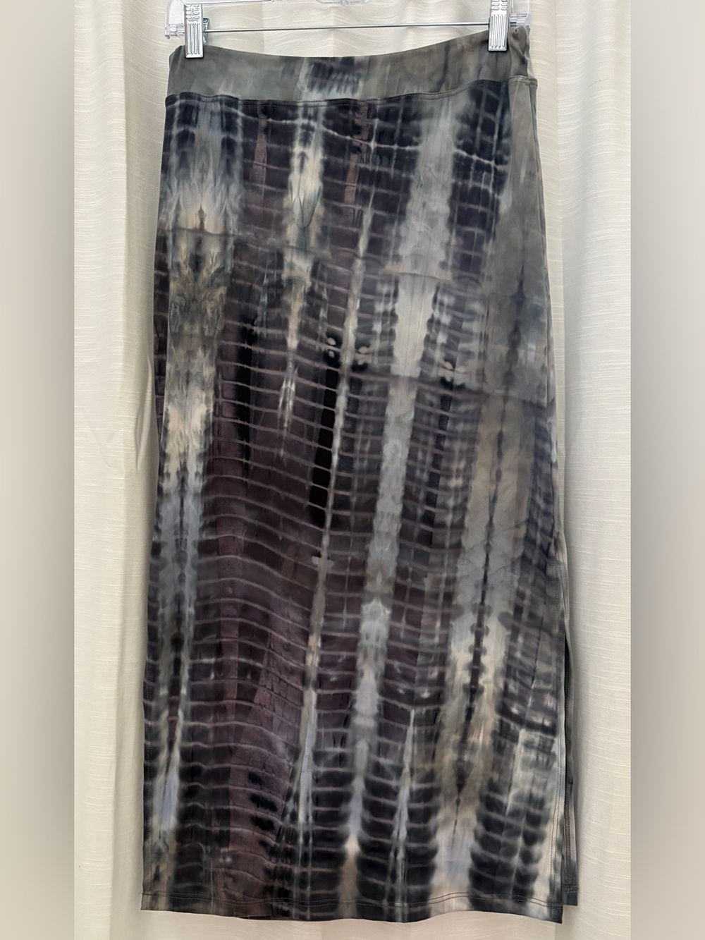 Sundry Siene Tie Dye Midi Skirt